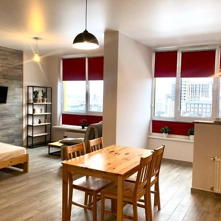 Osapart Cozy Apartment In A Complex Semycvit Lviv Ngoại thất bức ảnh