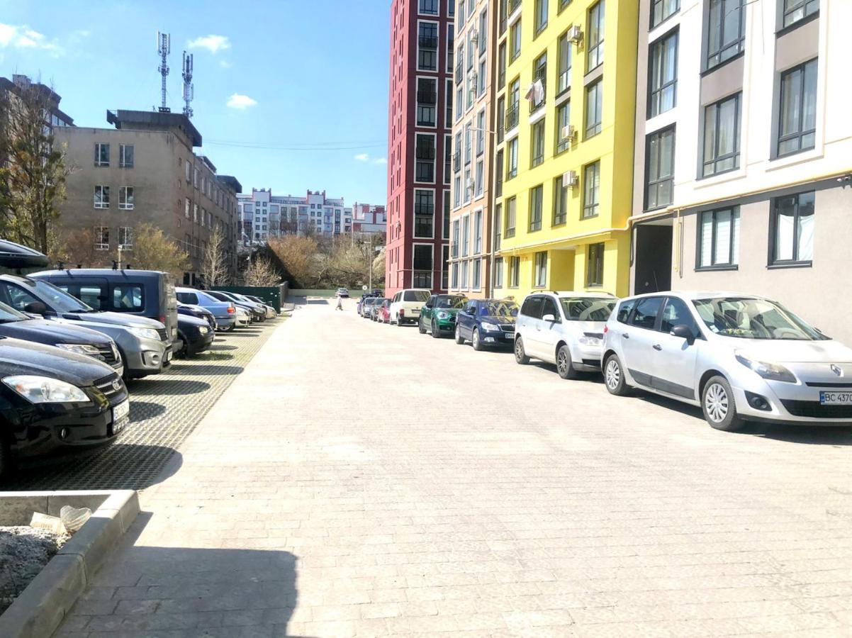 Osapart Cozy Apartment In A Complex Semycvit Lviv Ngoại thất bức ảnh