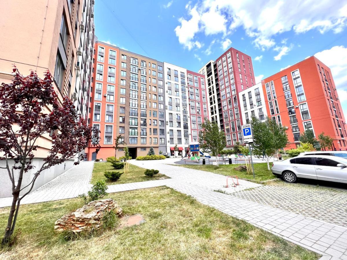 Osapart Cozy Apartment In A Complex Semycvit Lviv Ngoại thất bức ảnh