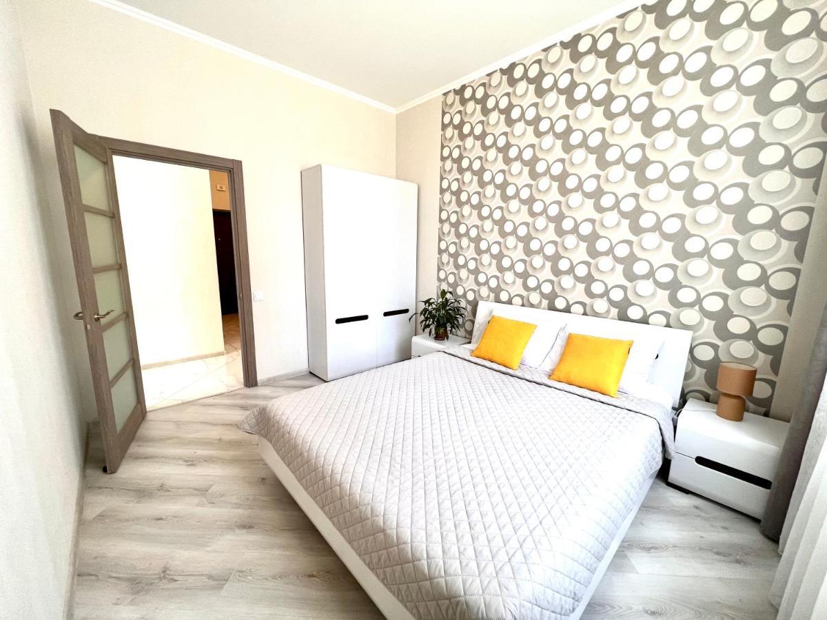 Osapart Cozy Apartment In A Complex Semycvit Lviv Ngoại thất bức ảnh