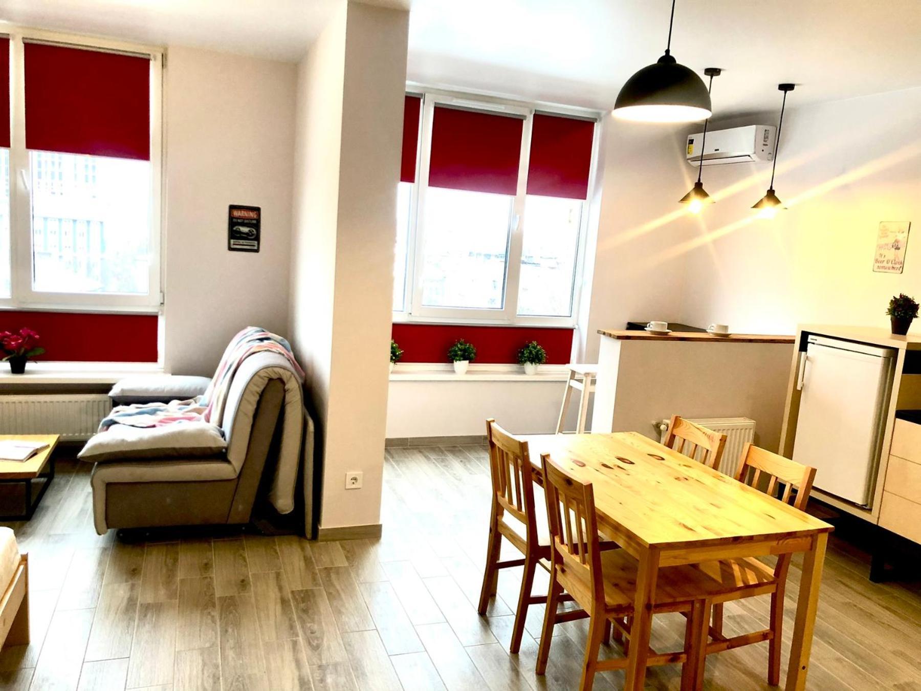 Osapart Cozy Apartment In A Complex Semycvit Lviv Ngoại thất bức ảnh
